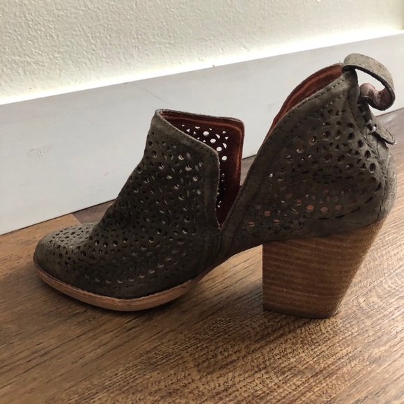 Boho Heels 🤎🌾 - Picture 3 of 3